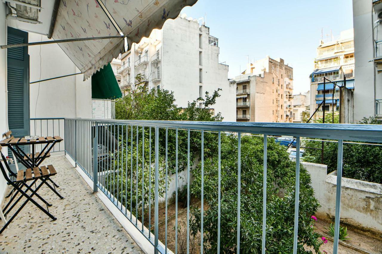 Cozy Blue Apartment By Zain Atena Exterior foto